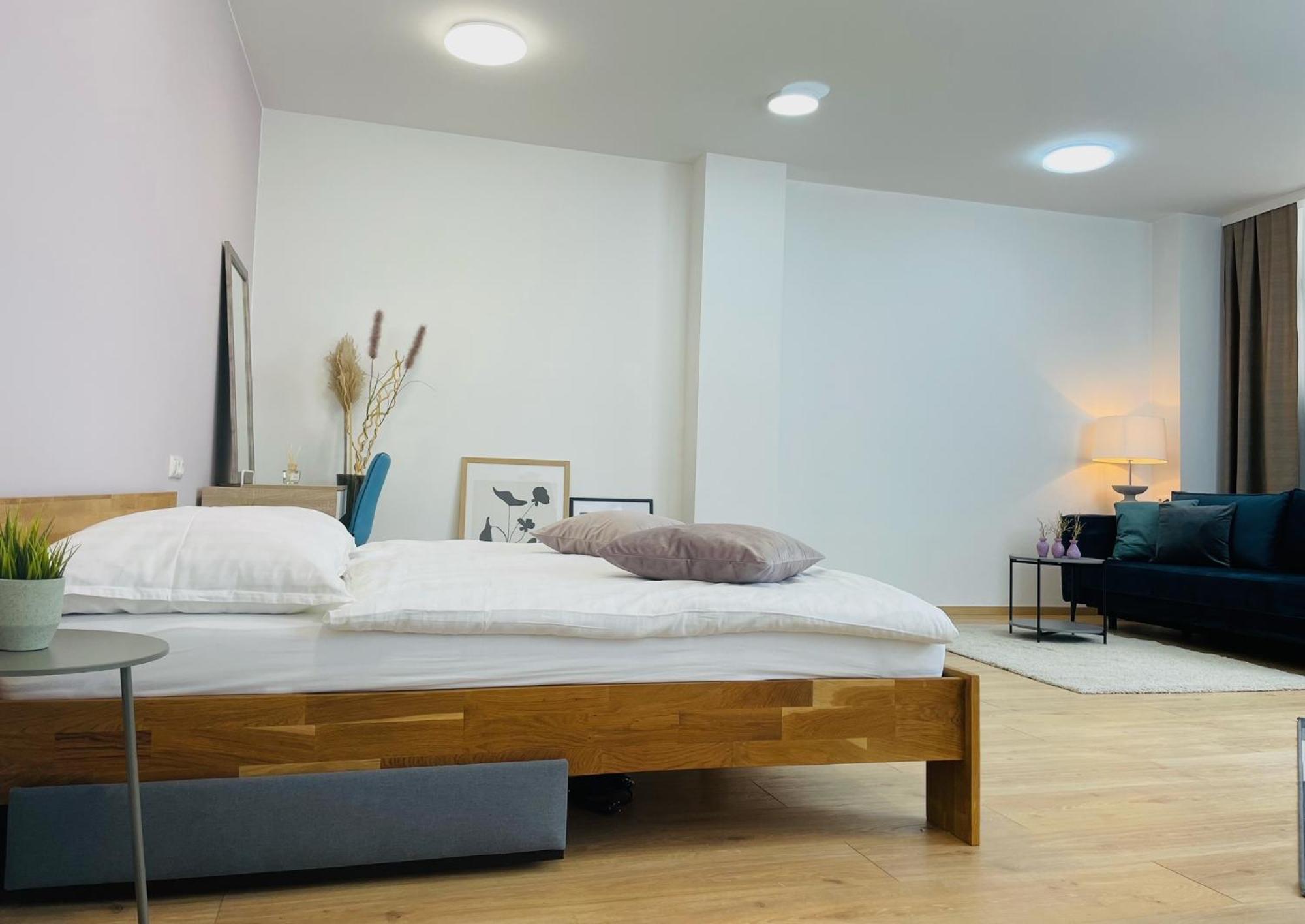 Salon Des Fleurs Linz-Landstrasse Apartment Bagian luar foto